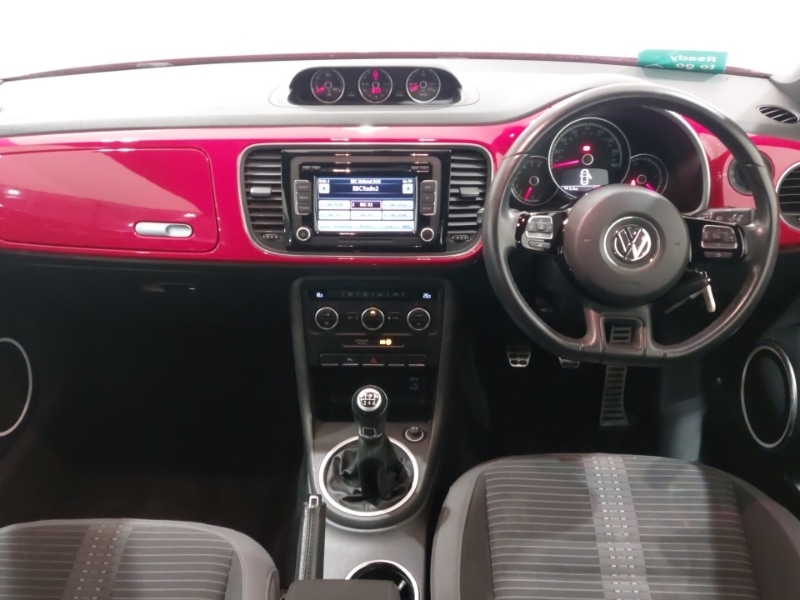 Used Volkswagen Beetle 2014 for sale - 77433385: Photo 2