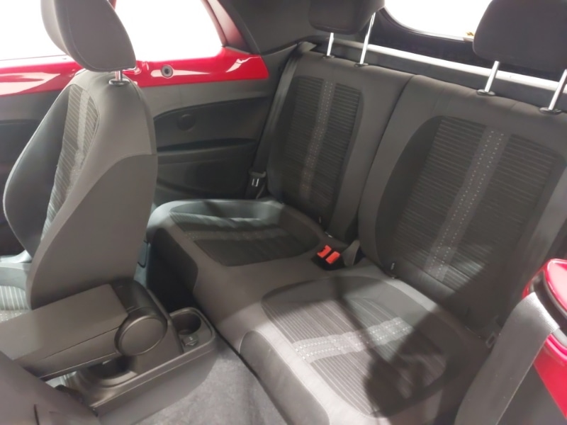 Used Volkswagen Beetle 2014 for sale - 77433385: Photo 6