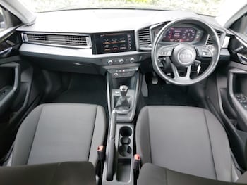 Used Audi A1 2019 for sale - 76103611: Photo 2