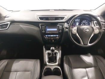 Used Nissan Qashqai 2017 for sale - 79522958: Photo