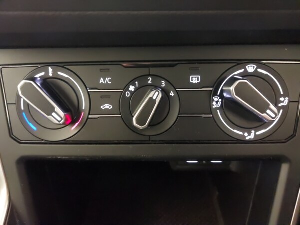Used Volkswagen Polo 2023 for sale - 76311541: Photo 12