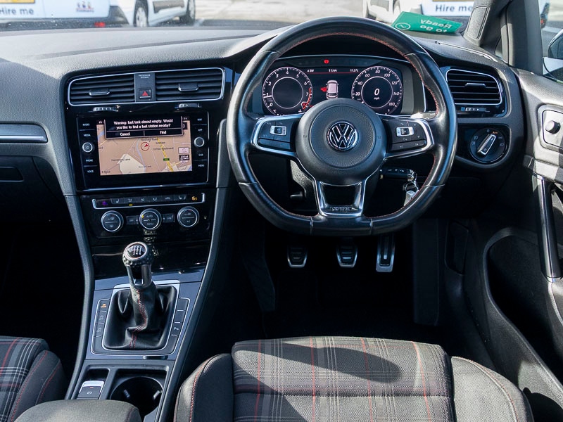 Used Volkswagen Golf 2018 for sale - 77066019: Photo 12
