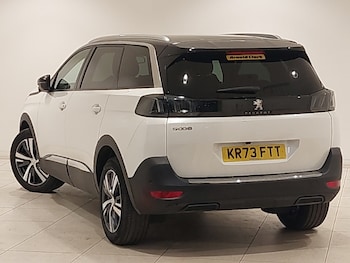 Used Peugeot 5008 2023 for sale - 77357766: Photo