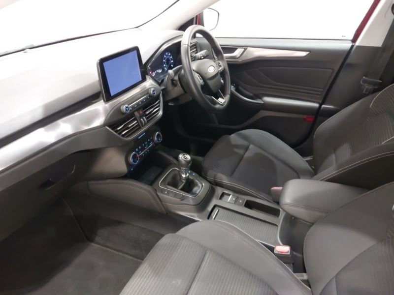 Used Ford Focus 2019 for sale - 76384105: Photo 5