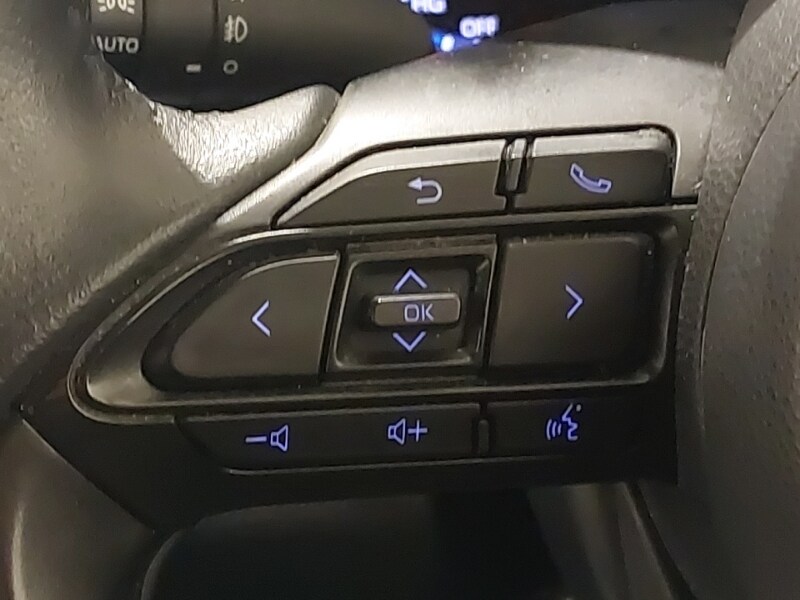 Used Toyota Yaris Cross 2022 for sale - 77086844: Photo 16