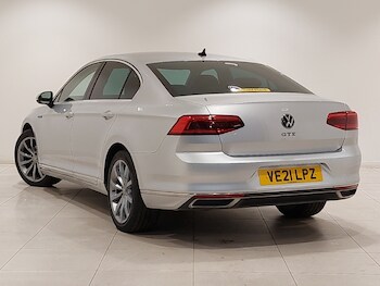 Used Volkswagen Passat 2021 for sale - 75926070: Photo