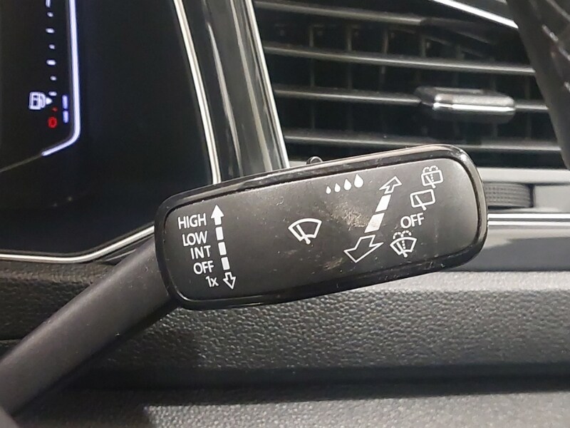 Used Volkswagen T-Roc 2019 for sale - 76860709: Photo 18