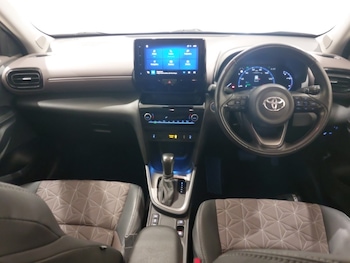 Used Toyota Yaris Cross 2022 for sale - 76983283: Photo
