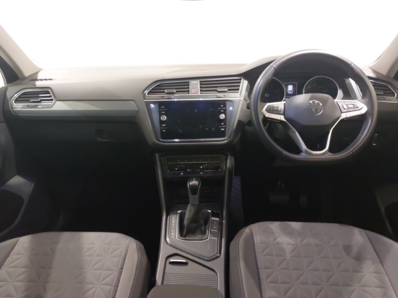 Used Volkswagen Tiguan 2022 for sale - 77130159: Photo 2