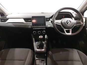 Used Renault Captur 2020 for sale - 76108322: Photo 2
