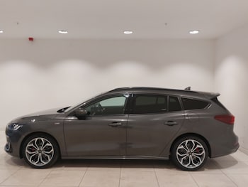 Used Ford Focus 2023 for sale - 78442069: Photo