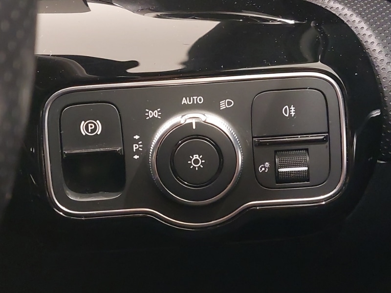 Used Mercedes-Benz A-Class 2019 for sale - 77338494: Photo 18