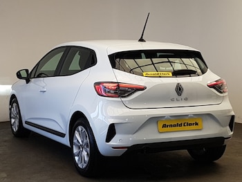 Used Renault Clio 2024 for sale - 75514215: Photo