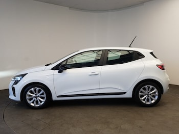 Used Renault Clio 2024 for sale - 75514215: Photo