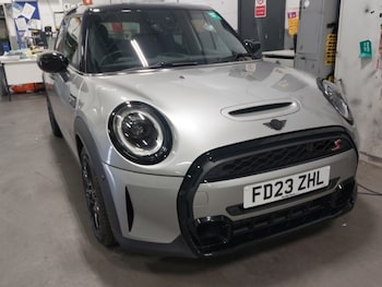 Used MINI Hatch 2023 for sale - 79433337: Photo