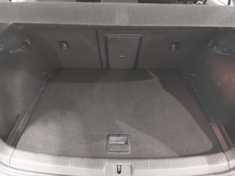 Used Volkswagen Golf 2018 for sale - 77816175: Photo 8