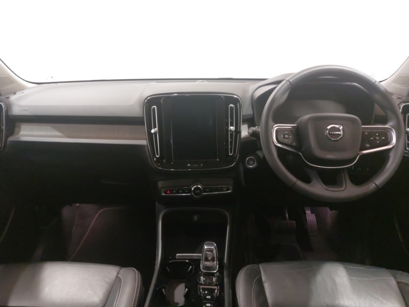 Used Volvo XC40 2022 for sale - 76947456: Photo 2
