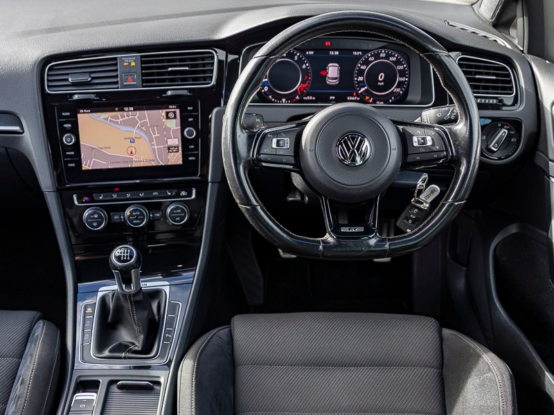 Used Volkswagen Golf 2017 for sale - 76763985: Photo 12