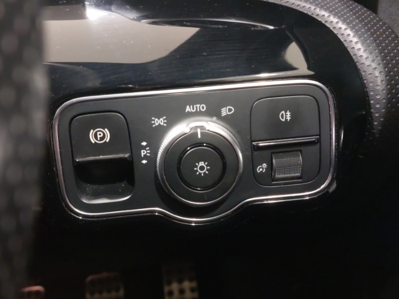 Used Mercedes-Benz A-Class 2019 for sale - 77232747: Photo 17