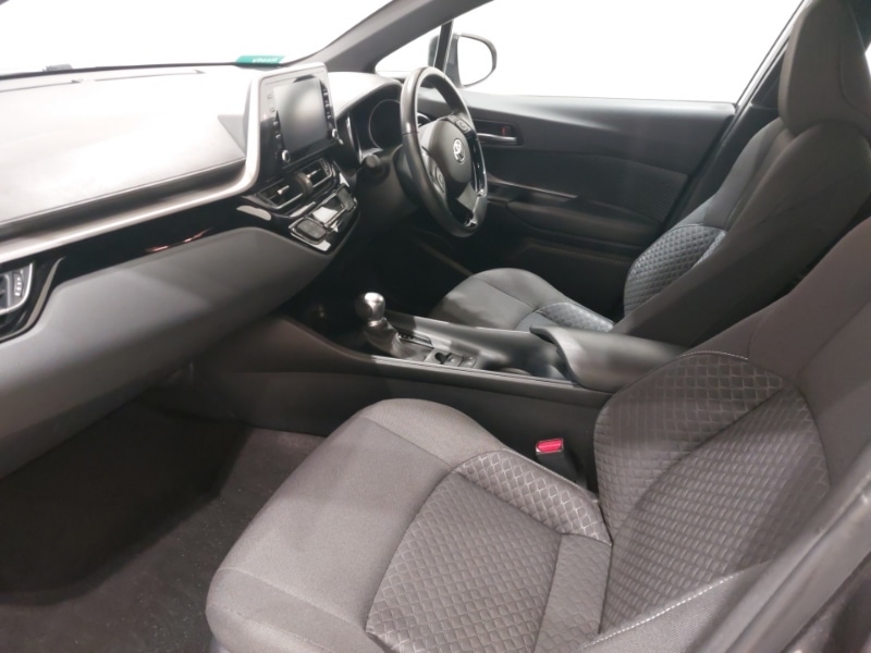 Used Toyota C-HR 2020 for sale - 77329980: Photo 5