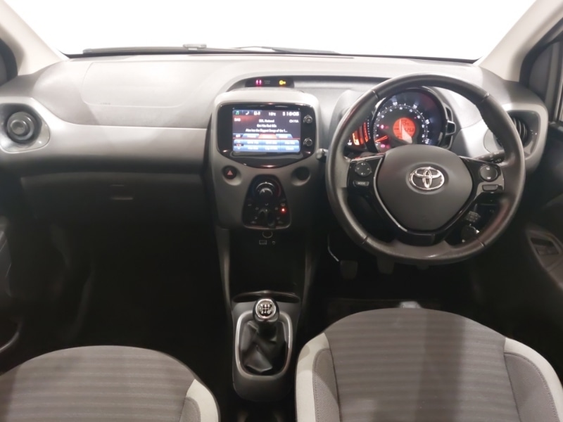 Used Toyota AYGO 2018 for sale - 77669729: Photo 2
