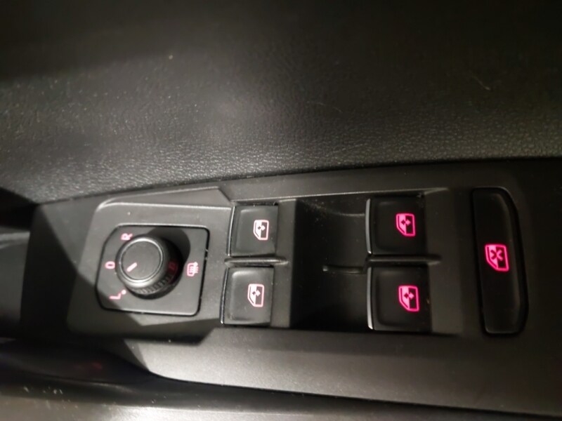 Used Volkswagen Polo 2018 for sale - 77209534: Photo 19