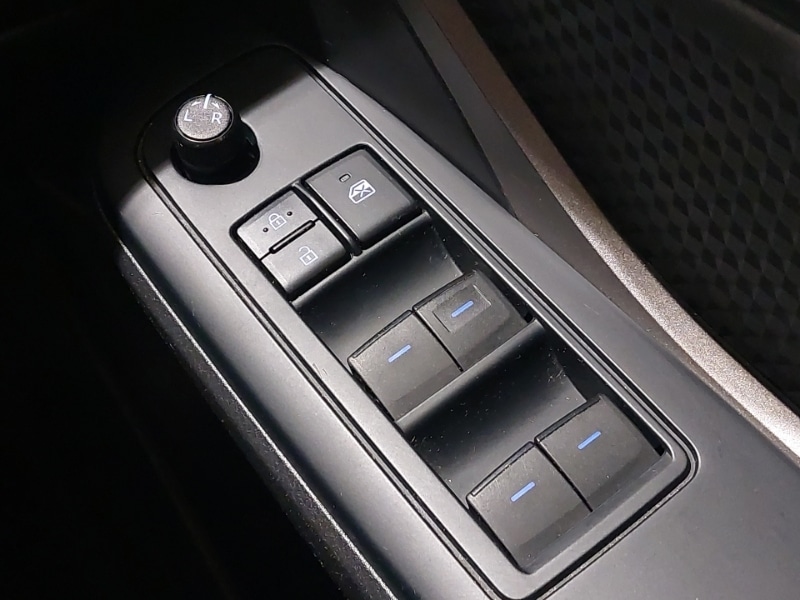 Used Toyota C-HR 2023 for sale - 77776813: Photo 19