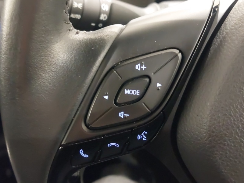 Used Toyota C-HR 2023 for sale - 77837704: Photo 15