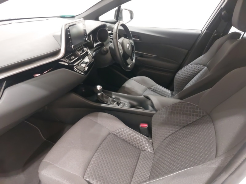 Used Toyota C-HR 2023 for sale - 77837704: Photo 5