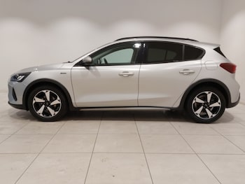 Used Ford Focus 2022 for sale - 76567363: Photo