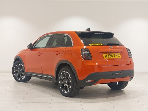 Used Fiat 600 2024 for sale - 76052872: Photo 3