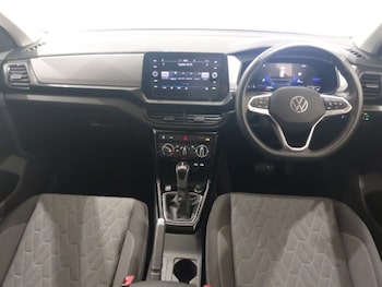 Used Volkswagen T-Cross 2024 for sale - 77300201: Photo