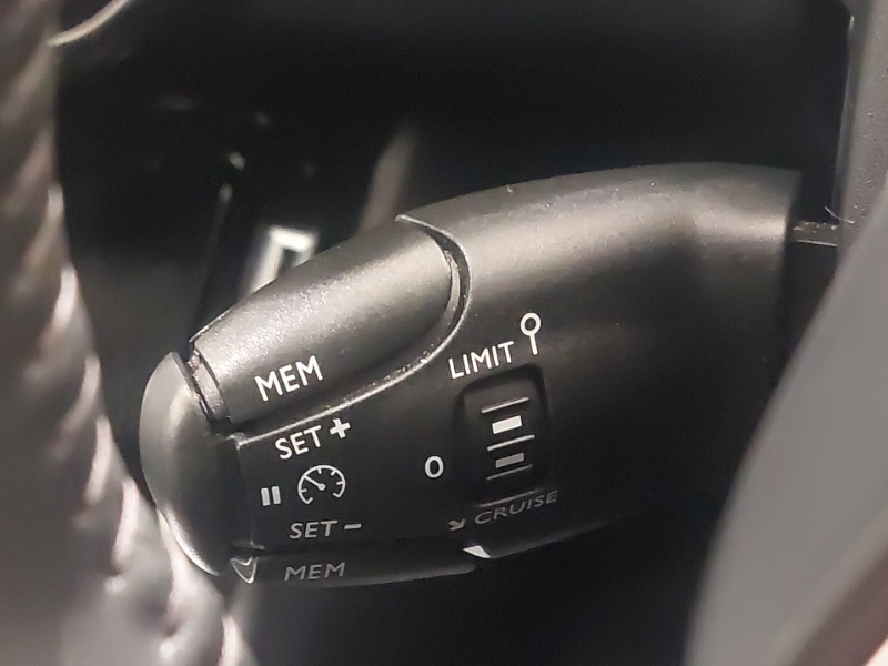 Used Peugeot 2008 2022 for sale - 77034950: Photo 17