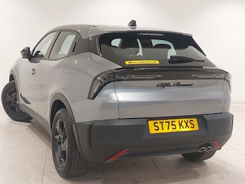 Used Alfa Romeo Junior 2025 for sale - 79070096: Photo