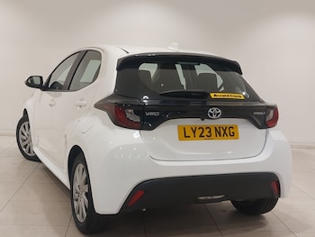Used Toyota Yaris 2023 for sale - 79356616: Photo