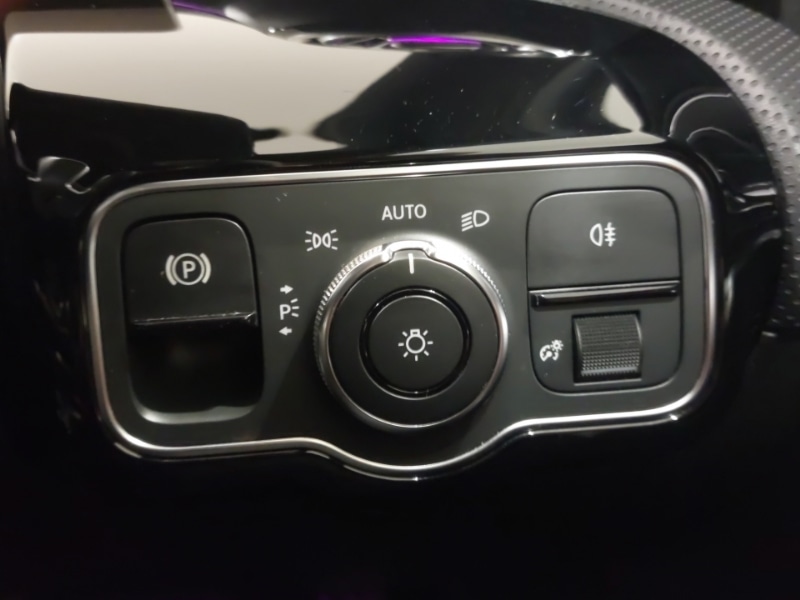 Used Mercedes-Benz A-Class 2019 for sale - 76907296: Photo 16