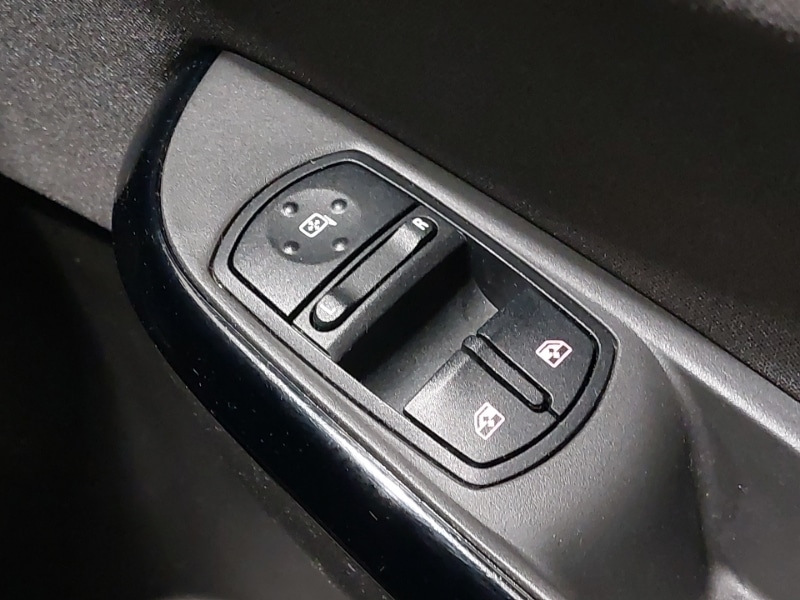 Used Vauxhall Corsa 2015 for sale - 77656771: Photo 19