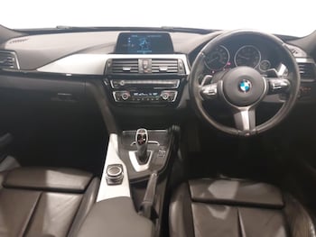 Used BMW 3 Series 2018 for sale - 76204901: Photo 2
