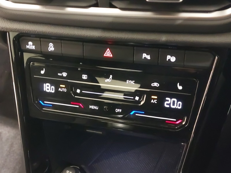 Used Volkswagen T-Roc 2023 for sale - 77606145: Photo 13