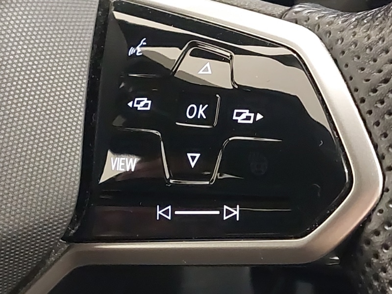 Used Volkswagen T-Roc 2023 for sale - 77606145: Photo 16