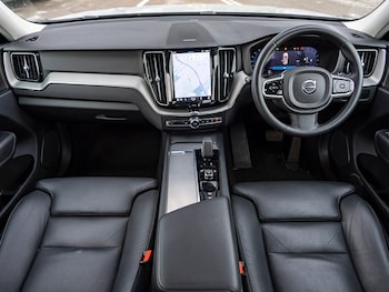 Used Volvo XC60 2023 for sale - 77066017: Photo