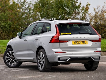Used Volvo XC60 2023 for sale - 77066017: Photo