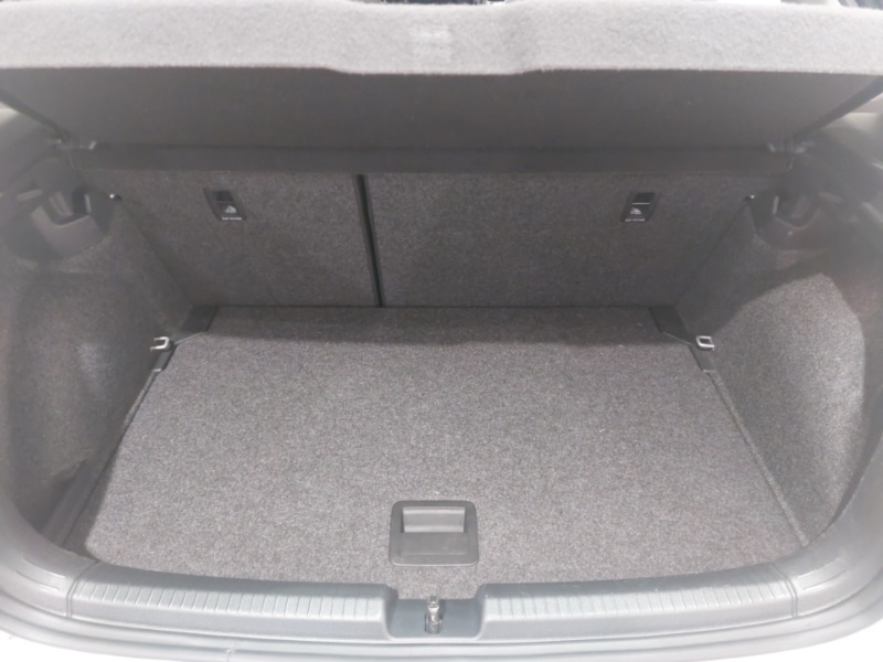 Used Volkswagen Polo 2018 for sale - 76451311: Photo 8