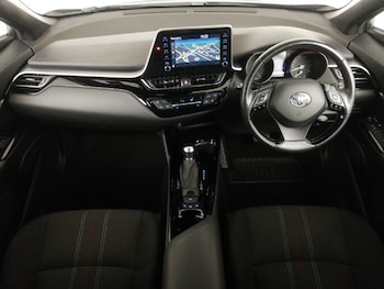 Used Toyota C-HR 2021 for sale - 78243519: Photo