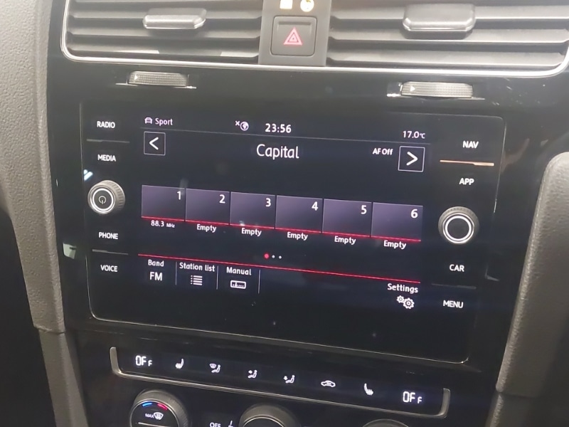 Used Volkswagen Golf 2019 for sale - 76726310: Photo 10