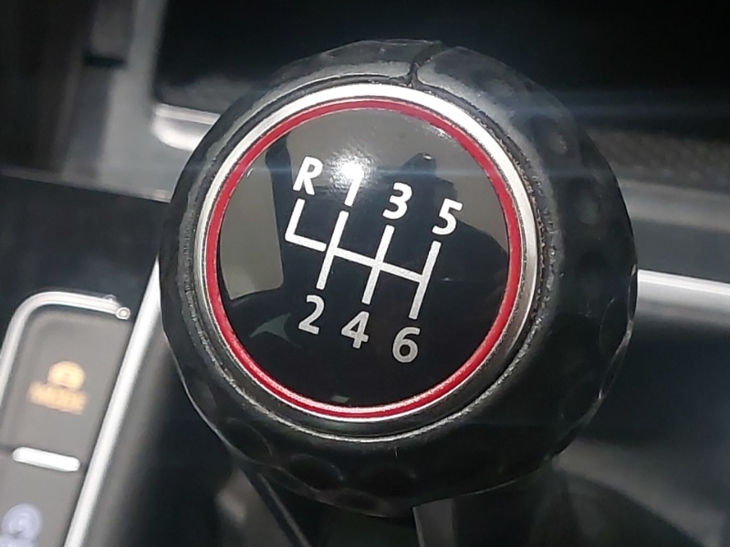 Used Volkswagen Golf 2019 for sale - 76726310: Photo 12