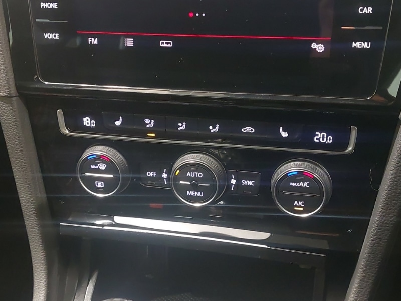 Used Volkswagen Golf 2019 for sale - 76726310: Photo 15