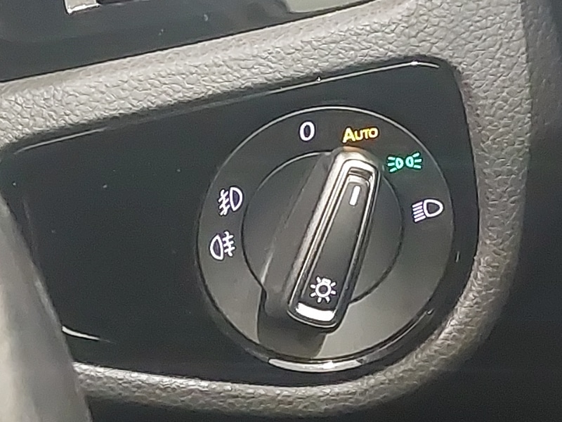 Used Volkswagen Golf 2019 for sale - 76726310: Photo 18