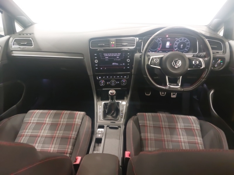 Used Volkswagen Golf 2019 for sale - 76726310: Photo 2