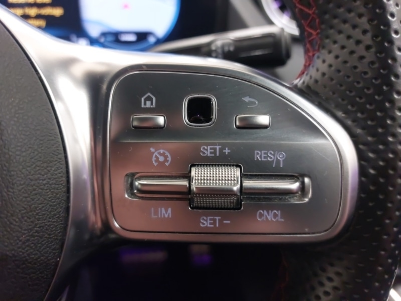 Used Mercedes-Benz EQA 2023 for sale - 76639293: Photo 17